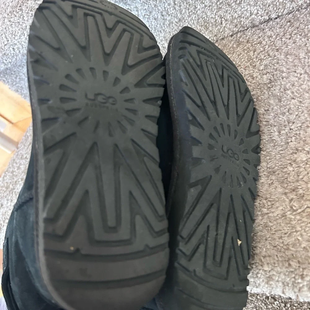UGG Remora Black Suede Boots with Shearling Interior. Silver buckle. Y2K. Cozy.